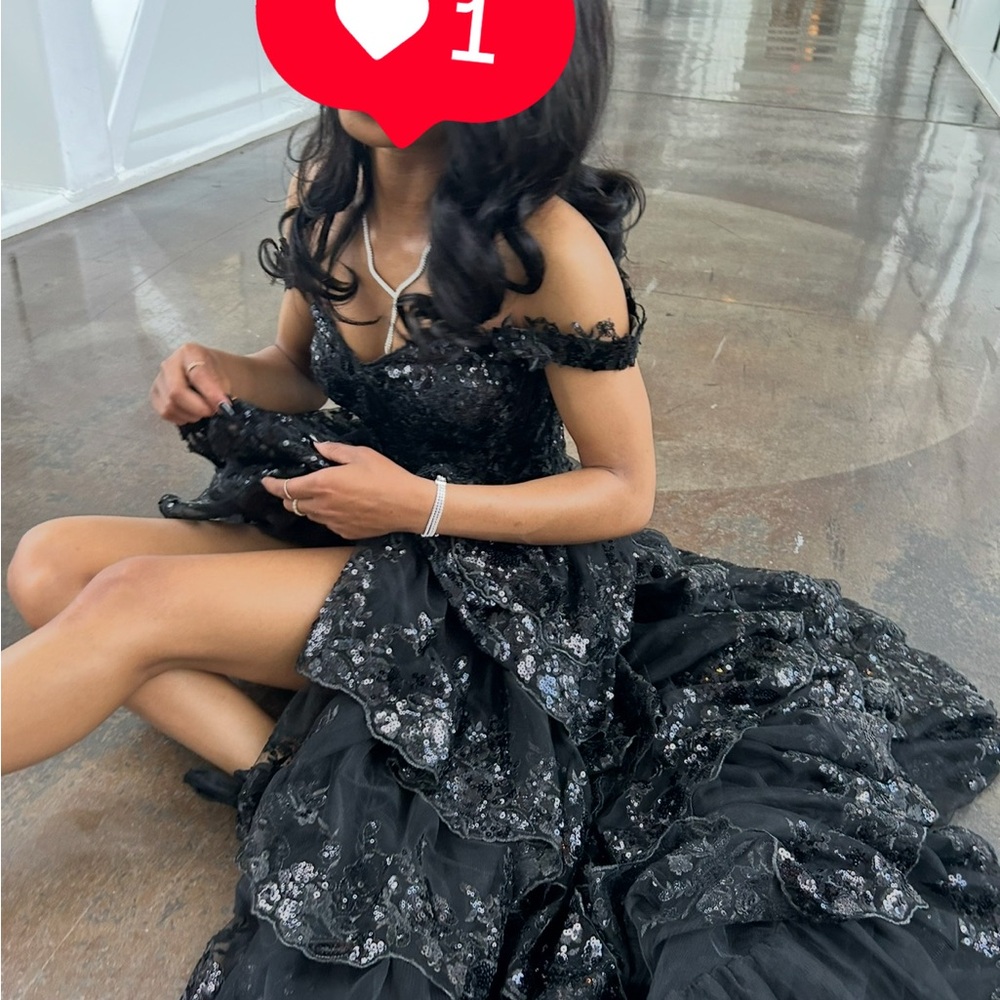Prom gown black - Picture 3 of 3